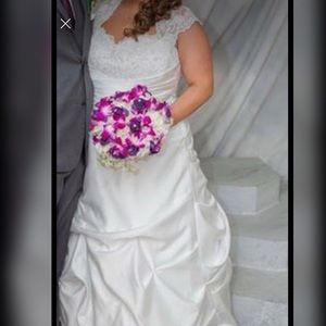 David’s Bridal Wedding Gown